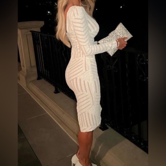 Dress the Population Cream Embellished V-Neck Bodycon Dress